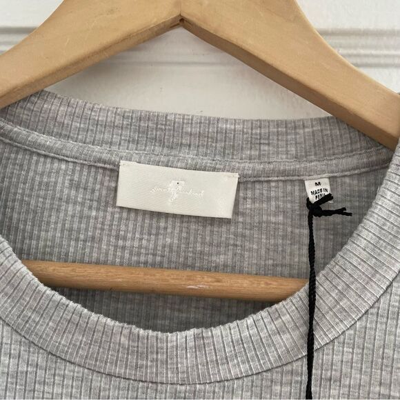 7 For All Mankind Pleated Puff Shoulder Power Dib Tee in Heather Grey - Picture 4 of 6